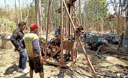 Pembuatan Sumur Bor di Kendal, Caleg Partai Perindo: Semoga Tak Lagi Kesulitan Air Bersih