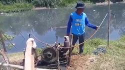 Waduh, Petani Pantura Subang Gunakan Sungai Tercemar Limbah untuk Pengairan Sawah<
