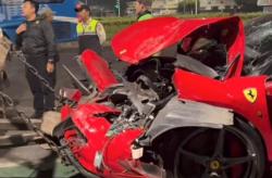 Mobil Ferrari Ringsek Tabrakan di Bundaran Senayan, Ini Harga dan Spesifikasinya