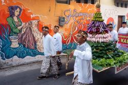 Saroeng Batik Carnival di Pekalongan