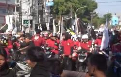 Ribuan Relawan di Makassar Konvoi Dukung Ganjar jadi Presiden 2024<