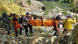 Remaja Terseret Arus Sungai Cimanuk Sumedang Ditemukan, Korban Meninggal Dunia 