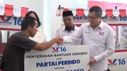 HT Bagikan Gerobak di Sulbar, Komitmen Partai Perindo Sejahterakan Pelaku UMKM