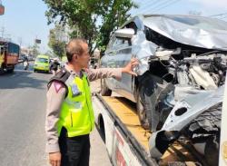 Kecelakaan Beruntun 4 Kendaraan di Malang, 1 Pemotor Luka Parah