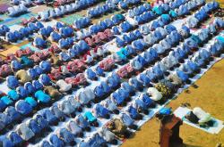 1.700 Pelajar Kudus Sholat Istisqa Minta Hujan kepada Allah SWT