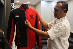 Geliat Ekonomi Penjualan Baju Partai di Tahun Politik