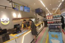 Yuk Cobain Pengalaman Seru Nongkrong sambil Belanja seperti di Drama Korea