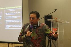 Denny JA: Politisi Harus Lebih Rileks Menilai Survei Pilpres