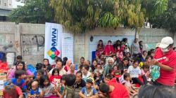 Dapat Bantuan dari MNC Vision Network, Komunitas Pemulung Merasa Bersyukur