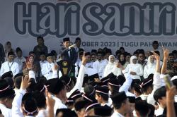 Presiden Jokowi Pimpin Apel Hari Santri Nasional 2023 di Surabaya