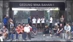 Puluhan Nelayan di Cilacap Tolak Peraturan Ekonomi Biru Kuota Penangkapan Ikan dan PNBP