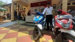 Pura-pura Nyapa, Begal Bersenpi Rampas Motor di Sukabumi, Pelaku Berhasil Ditangkap<