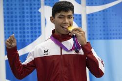 Saptoyogo Sumbang Medali Emas Pertama Asian Para Games Hangzhou untuk Indonesia