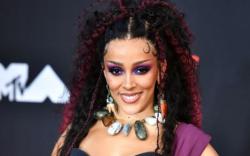 Lirik Lagu Agora Hills – Doja Cat dan Terjemahan, Single Kelima di Album Scarlet