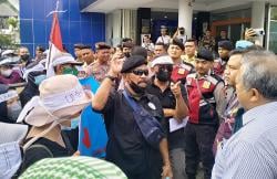 UMKM Korban Covid-19 Minta Bank Tak Lelang Aset <