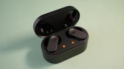 Cara Mengatasi Baterai TWS Error, Periksa Bagian Ini!