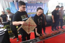 Rekor MURI Sate Lele Terbanyak, Ada 25.323 Tusuk