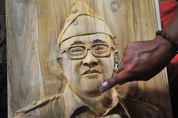 Kerajinan Ukir Wajah Tiga Dimensi Buatan Kudus Tembus Pasar Internasional