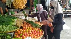 Jelang Nataru, Pemprov Jateng Antisipasi Lonjakan Harga Sembako<