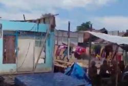 Angin Puting Beliung Terjang 2 Desa di Barito Kuala, Seratusan Rumah Rusak Parah<