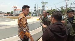 Kualitas Bangunan RTH Kaliwungu Jelek, Bupati Kendal Tegur Pelaksana Proyek