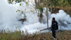 Cegah Penyebaran DBD, Caleg Partai Perindo Benny Setiyono Fogging di Desa Blorok Kendal<