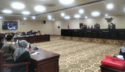 Sidang MKMK, Denny Indrayana Sebut Pernikahan Anwar Usman dengan Adik Jokowi Membuka Potensi Intervensi