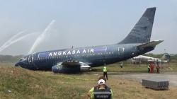 Masalah Sistem Hidrolik Roda Ban Depan, Pesawat Boeing 777 Tergelincir di Bandara Soetta