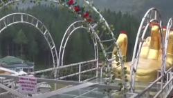 4 Jembatan Kaca di Guci Tegal Ditutup Buntut Tragedi Kaca Pecah di Banyumas<