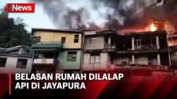 Polda Papua Terjunkan Water Canon, Belasan Rumah di Kota Jayapura Terbakar
