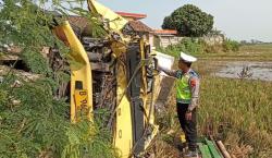 Kecelakaan Maut Truk Tabrak Warung di Jalan Lingkar Weleri Kendal, 2 Orang Tewas