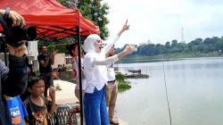 Bacaleg Partai Perindo Jambi Angel Lelga Meriahkan Lomba Perahu, Semangati Para Atlet<