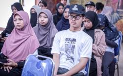 Tangkal Hoaks, Pandawa Ganjar Beri Kiat Jadi Jurnalis Kritis dan Kreatif kepada Mahasiswa<