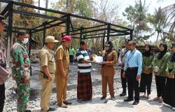 Baznas Kulonprogo Salurkan Bantuan Bedah Rumah untuk Korban Kebakaran di Pengasih<