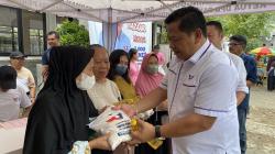 Caleg Partai Perindo Berman Nainggolan Gelar Bazar Sembako Murah di Cakung Timur