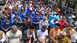 Bela Palestina, Buruh KBB Salat Gaib dan Doa Bersama di Jalan Raya Padalarang<