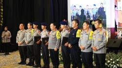 35 Personel Satgas Damai Cartenz Dapat Penghargaan Kapolri, Sukses Bongkar Markas KKB<