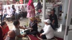 Warga Subang Antusias Dapat Terapi Kesehatan Gratis dari Caleg Partai Perindo<