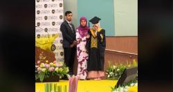 Momen Haru, Wisudawati Dapat Kabar Ayah Meninggal 15 Menit Sebelum Naik Panggung