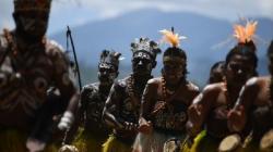 Lirik Lagu Rasine Ma Rasine, Punya Makna Kegembiraan dan Pengiring Tarian Papua<