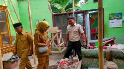 Angin Kencang Porak-porandakan Rumah di Cilame KBB, Penghuni Panik Selamatkan Diri<