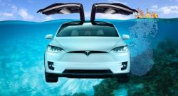 Tesla Model X Tetap Terbakar di Air, Bukti Sulitnya Memadamkan Api Baterai Mobil Listrik