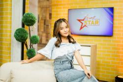 Gaya Avolia Penyanyi Lagu Hey Ladies Ciptaan Melly Goeslaw, Dipopulerkan Rossa