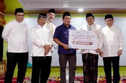 BSI Silaturahmi dan Serahkan Bantuan Fasilitas Sanitasi YLPI Mahyal Ulul Al Aziziyah