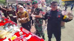 Jelang Pemilu 2024, Kejari Indramayu Musnahkan Uang Palsu dan Jutaan Butir Petasan<