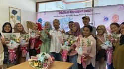 Caleg Partai Perindo Antonius Hartanto Beri Pelatihan Merangkai Bunga ke UMKM di Jakbar