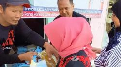 Antusias, Warga Borong Beras Murah Kartini Perindo Kota Malang<
