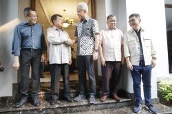 Momen Hangat Pertemuan Ganjar Pranowo dan Jusuf Kalla