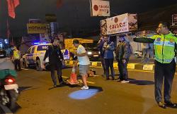 Kecelakaan di Jalan Magelang, Mahasiswa Terluka Tabrak Pintu Mobil yang Dibuka Mendadak<