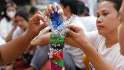 Kowarteg Ganjar Ajarkan Milenial di Cengkareng Bikin Ondel-ondel dari Barang Bekas